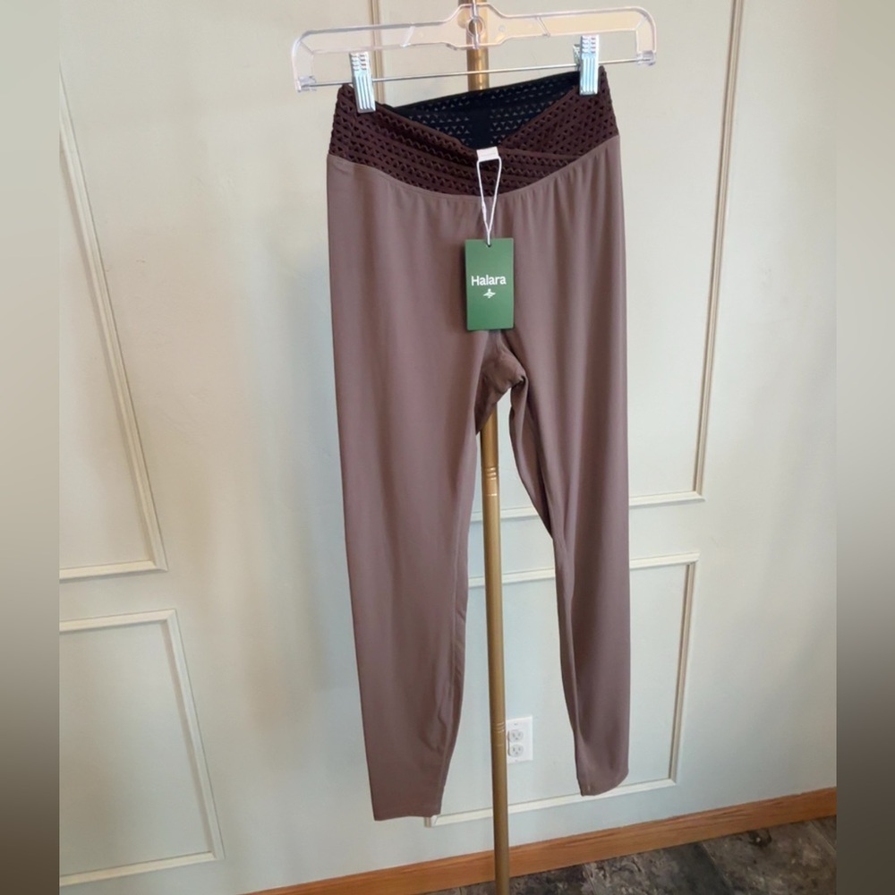 Halara Lace Legging XS NWT - Brown Crossover RARE legging from UK MSRP $53.95
